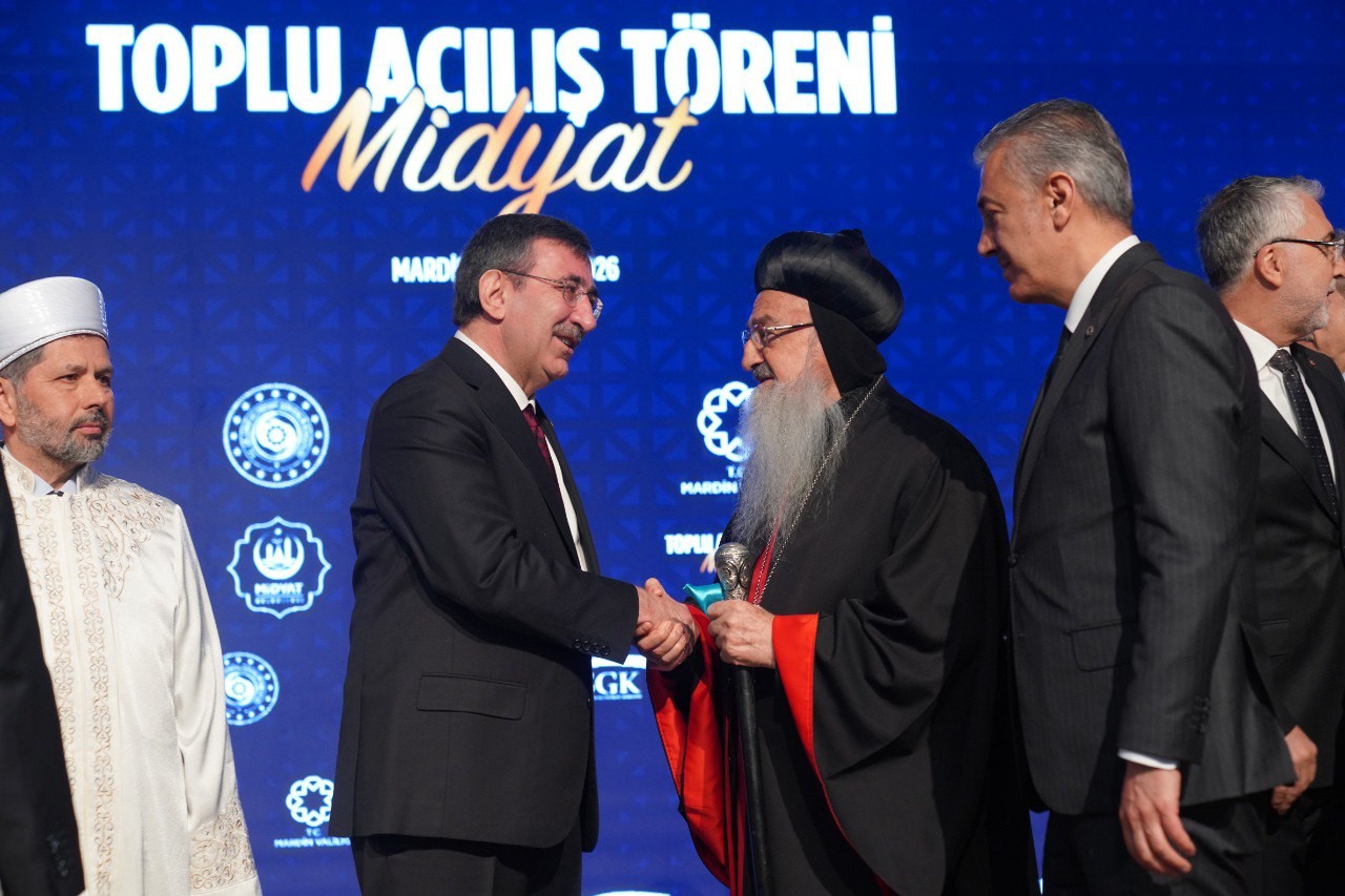 Cumhurbaşkanı Yardımcısı Yılmaz, Midyat’ta 2 milyar 660 milyon liralık yatırımların açılışını yaptı
