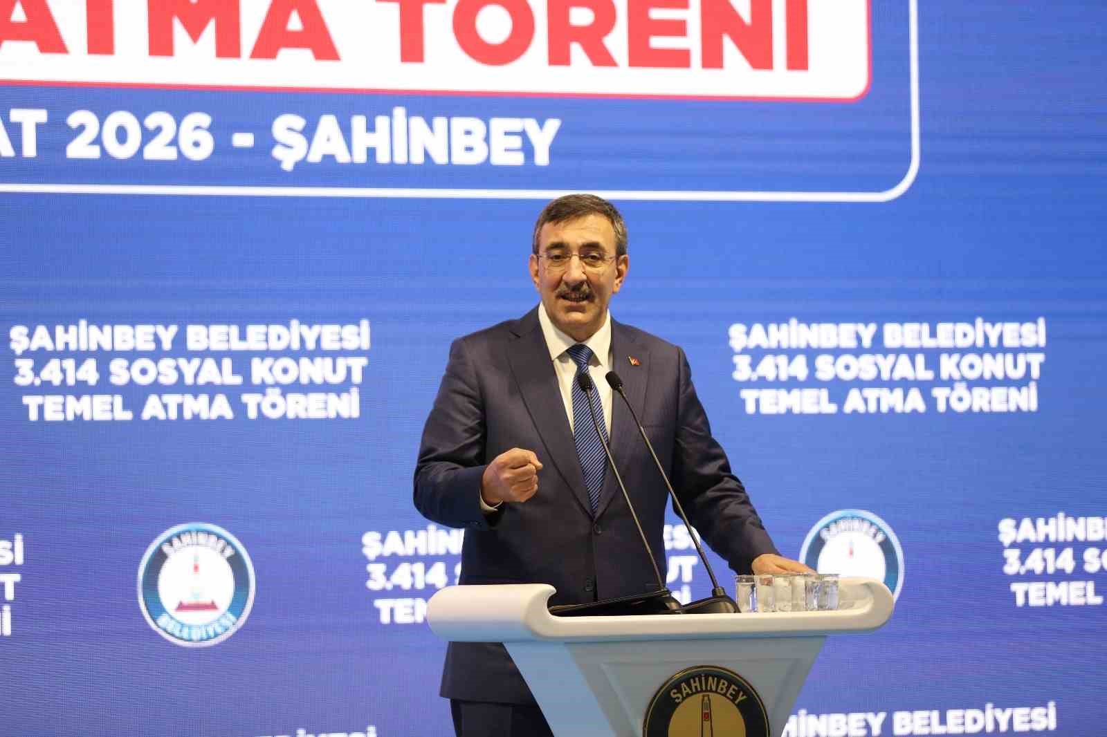 Cumhurbaşkanı Yardımcısı Yılmaz: "Şahinbey Belediyesi’nin yaptığını metropol bir belediye yapamıyor"
