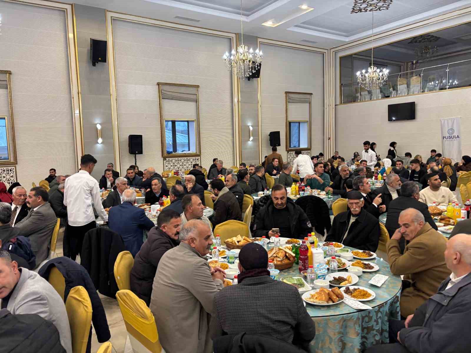 Cumhurbaşkanı Yardımcısı Yılmaz: "Savaşlardan uzaklaşılması yönünde her türlü gayreti sarf ederken bir taraftan da iç cephemizi kuvvetlendirmeliyiz"
