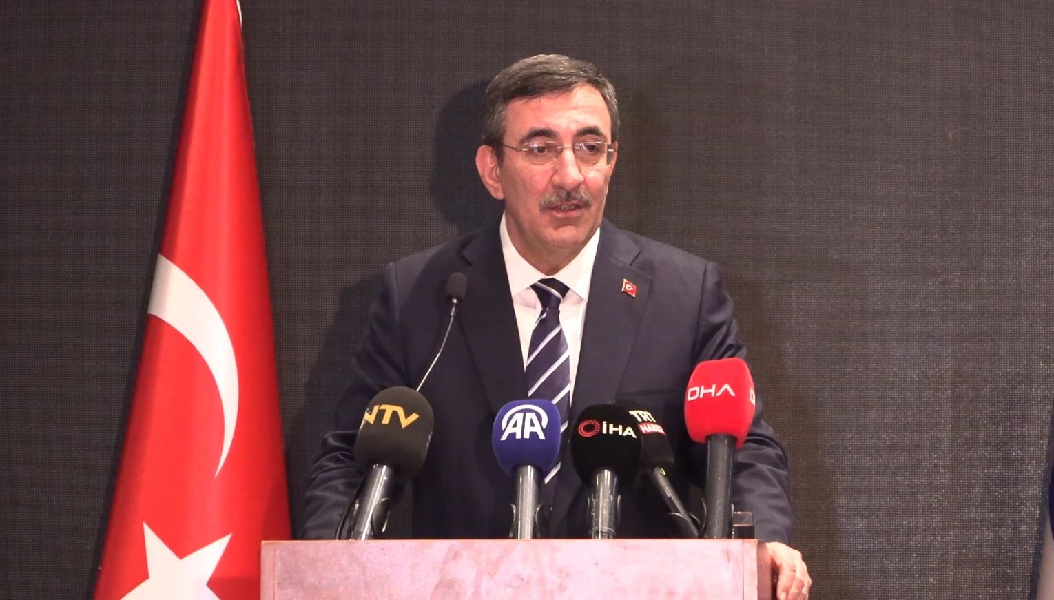 Cumhurbaşkanı Yardımcısı Yılmaz: "Sırbistan ile ticaret hacmimizi 5 milyar dolara çıkarmaya emin adımlarla ilerlemekteyiz"
