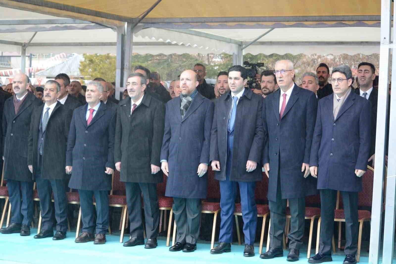 Cumhurbaşkanı Yardımcısı Yılmaz: "Türkiye Cumhuriyeti olarak biz hem haklı hem güçlü olacağız"
