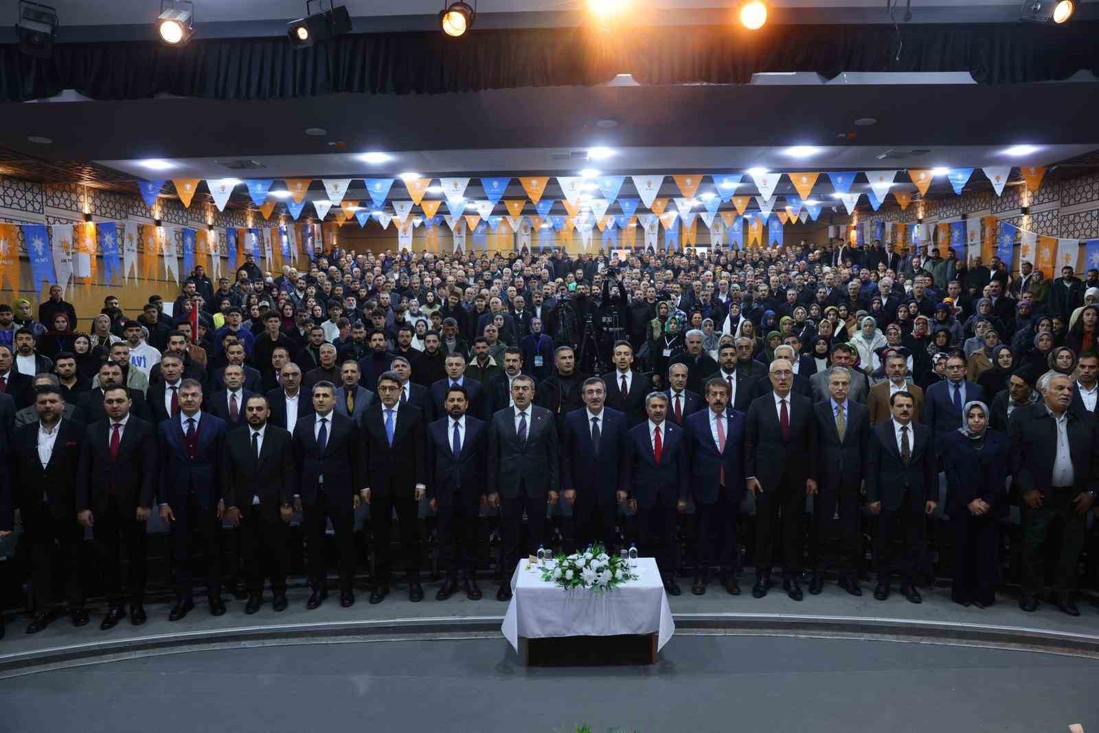 Cumhurbaşkanı Yardımcısı Yılmaz: "Ülkemiz ve bölgemiz üzerinde hesabı olanlar, bu terör yapılanmalarını birer araç olarak kullanıyor"
