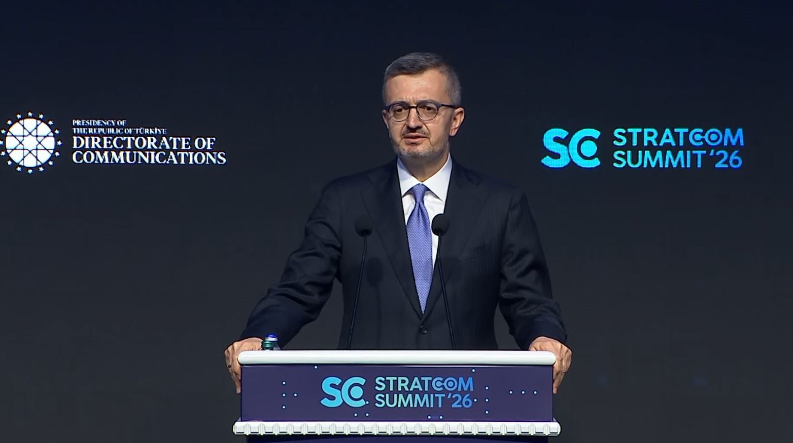 Cumhurbaşkanlığı İletişim Başkanı Burhanettin Duran: "Sivillerin katledilmesi karşısında küresel sistem suskun kalmıştır"
Cumhurbaşkanlığı İletişim Başkanı Burhanettin Duran: "Sivillerin katledilmesi karşısında küresel sistem suskun kalmıştır"