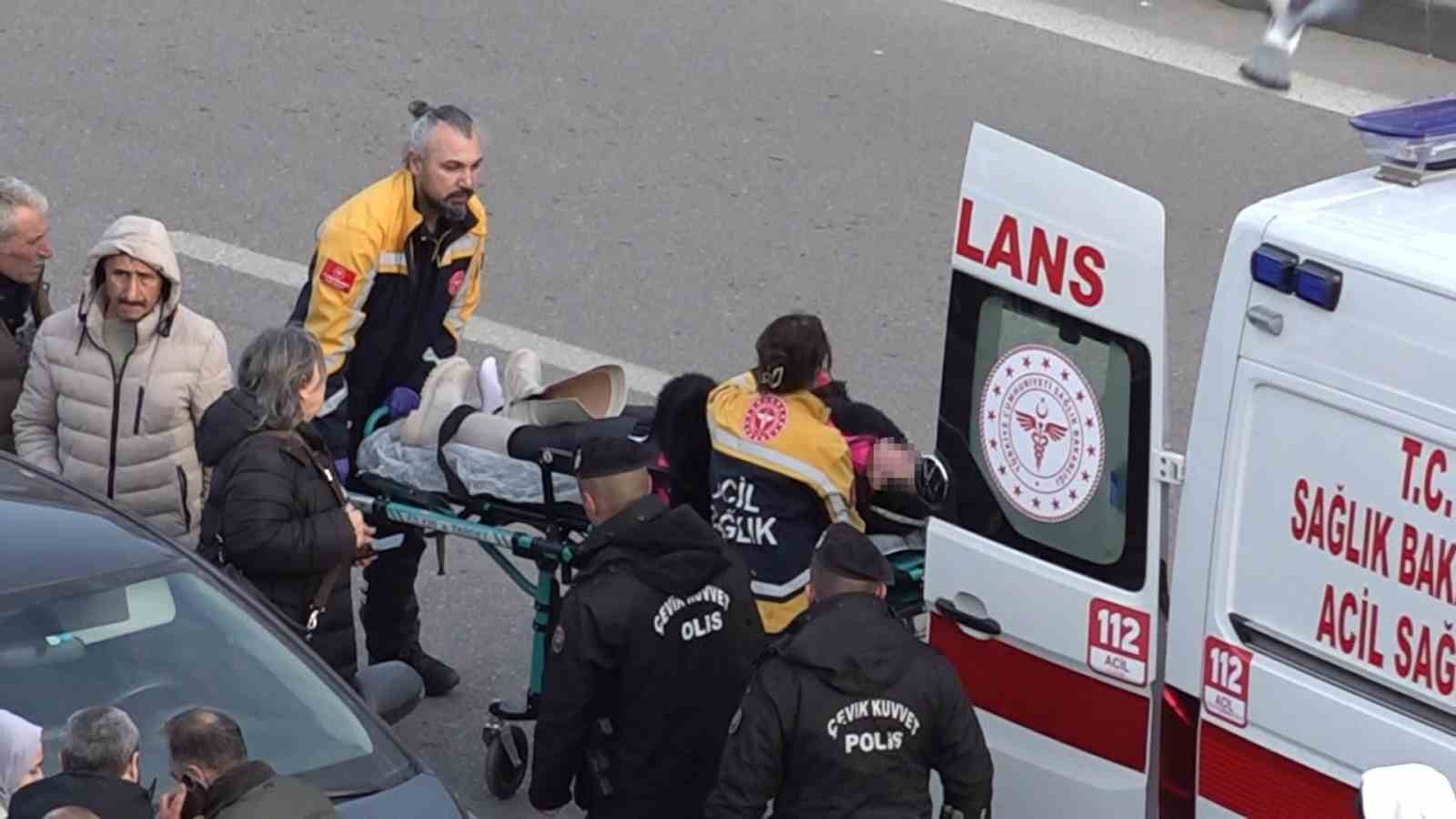 Cumhuriyet Meydanı’nda otopark girişinde kaza: 1 yaralı
