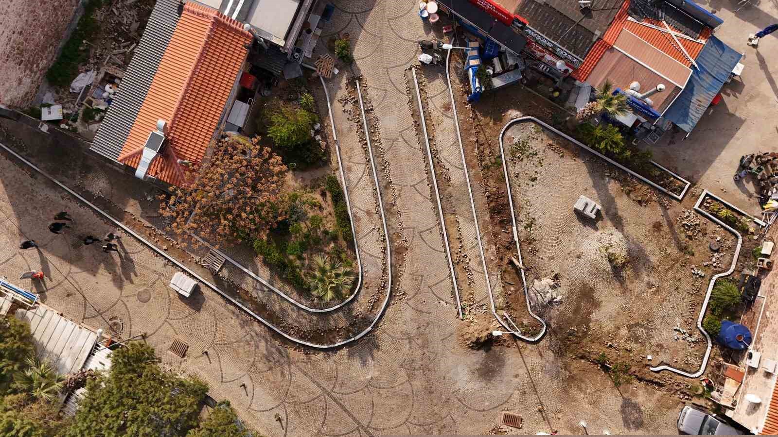 Cunda’da, araç trafiği ve yaya ulaşımına düzenleme
