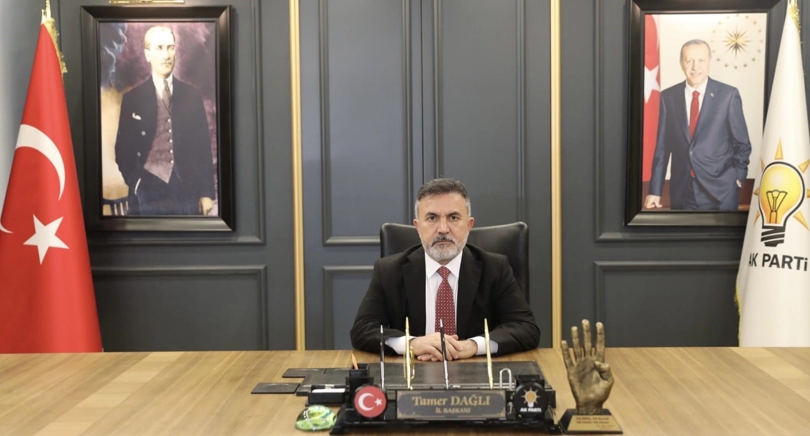 Dağlı: "Belediyecilik sosyal medya paylaşımıyla değil, altyapı yatırımıyla yapılır"
