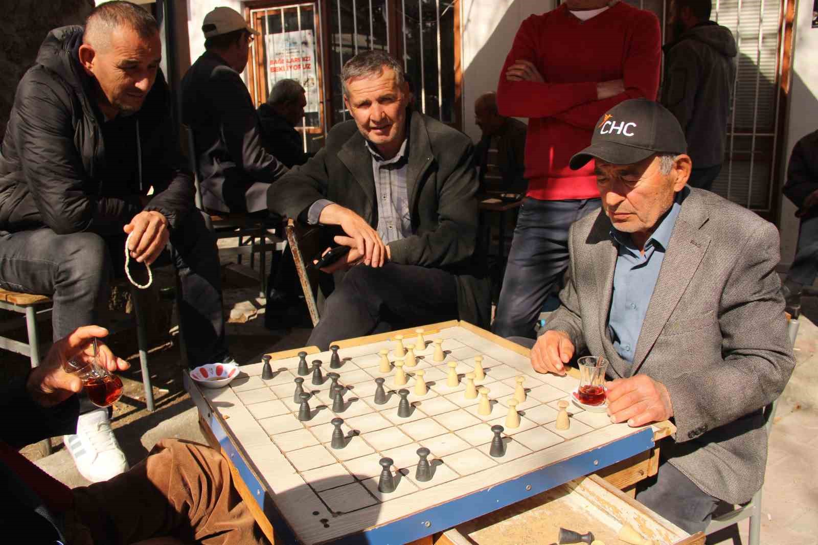 Dama tutkusu teknolojiye direniyor
