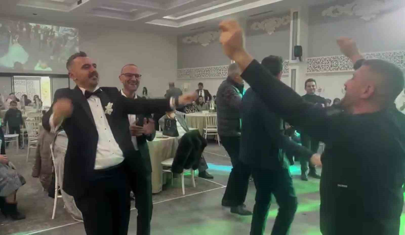 Damada takı yerine çubuk kraker taktılar
