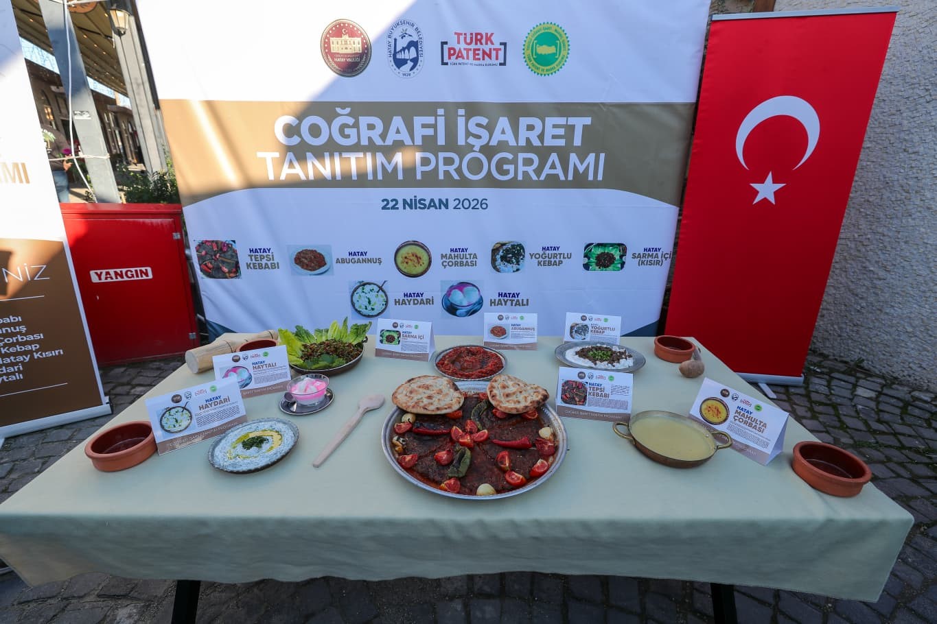 Damak çatlatan tepsi kebabıyla birlikte yöreye özgü 7 lezzet tescillendi
