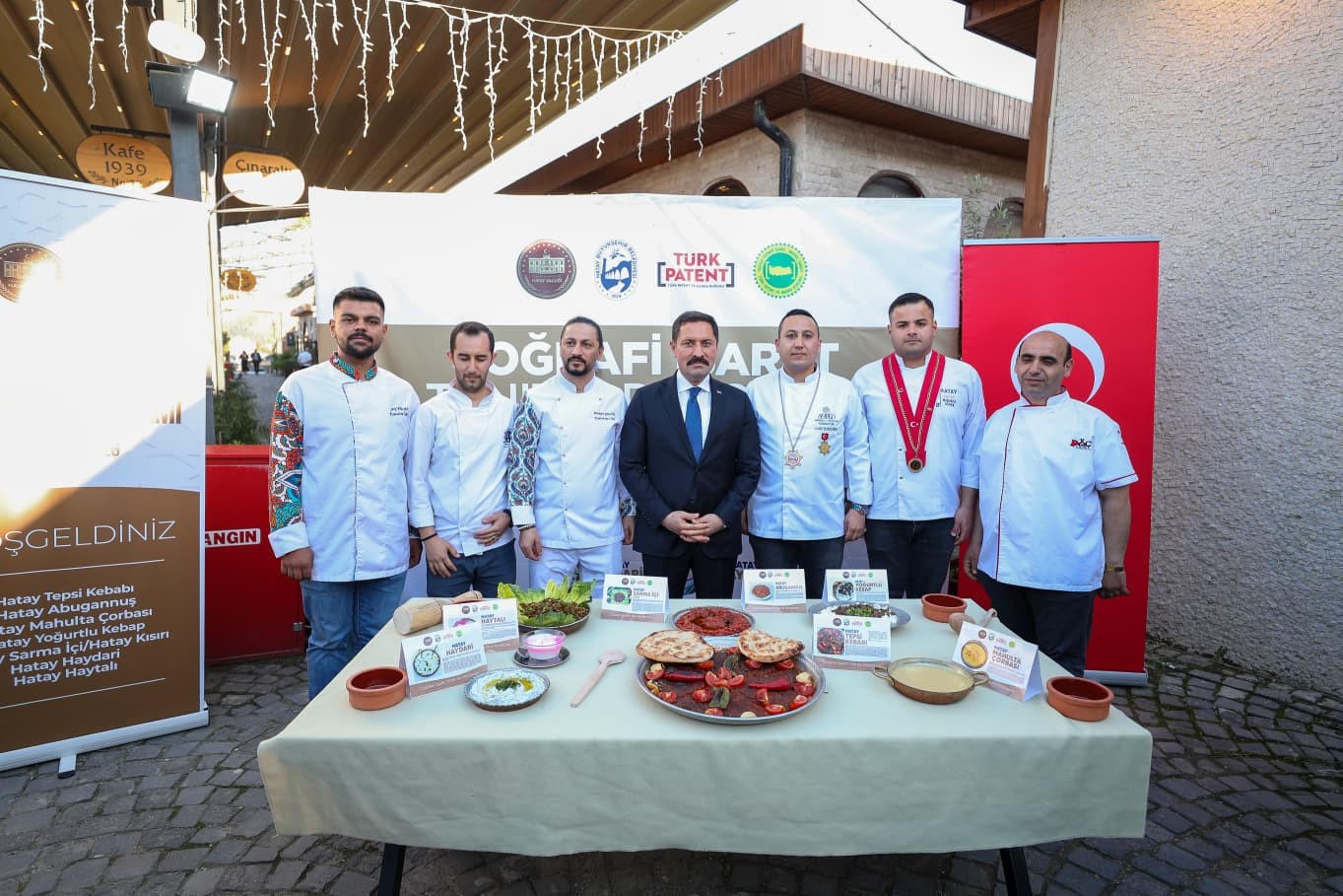 Damak çatlatan tepsi kebabıyla birlikte yöreye özgü 7 lezzet tescillendi
