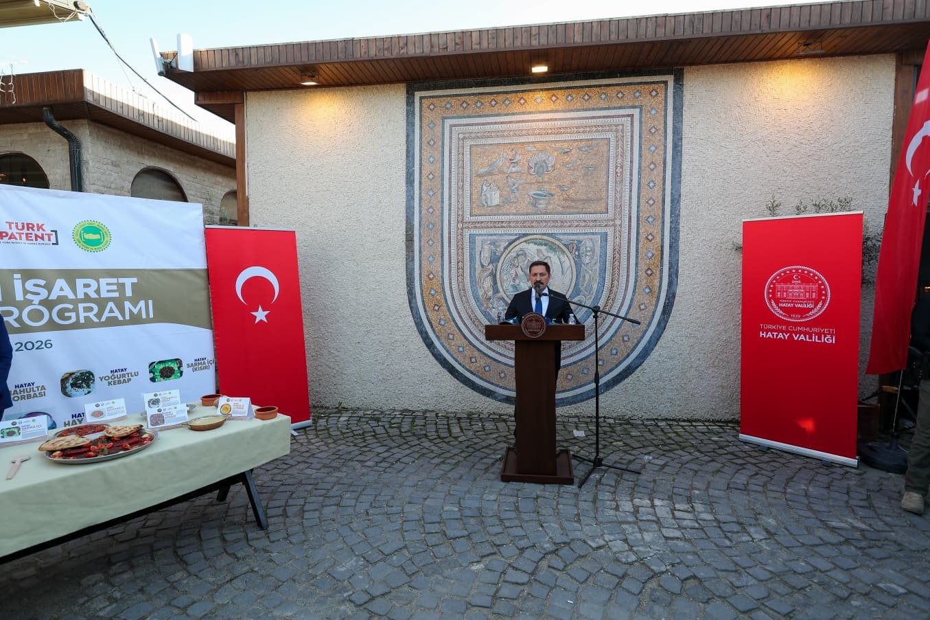 Damak çatlatan tepsi kebabıyla birlikte yöreye özgü 7 lezzet tescillendi
