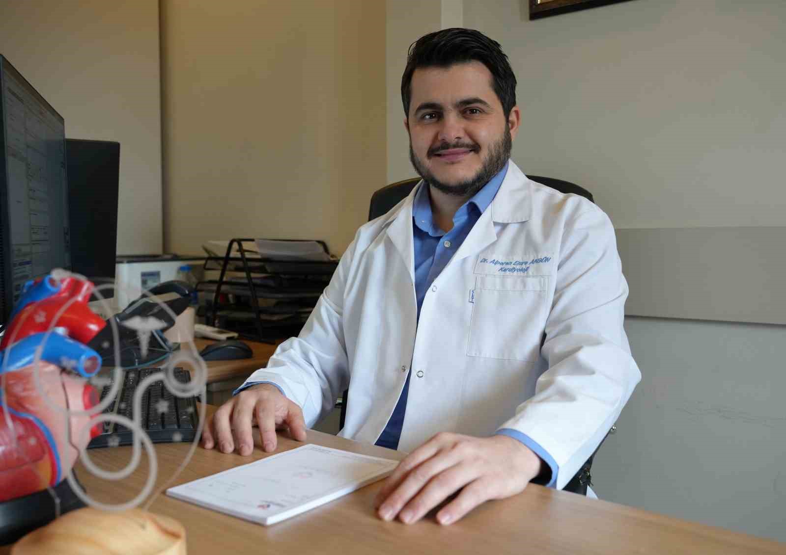 Damar yağlanmasının erken tespiti kalp krizi riskini önlüyor
Damar yağlanmasının erken tespiti kalp krizi riskini önlüyor