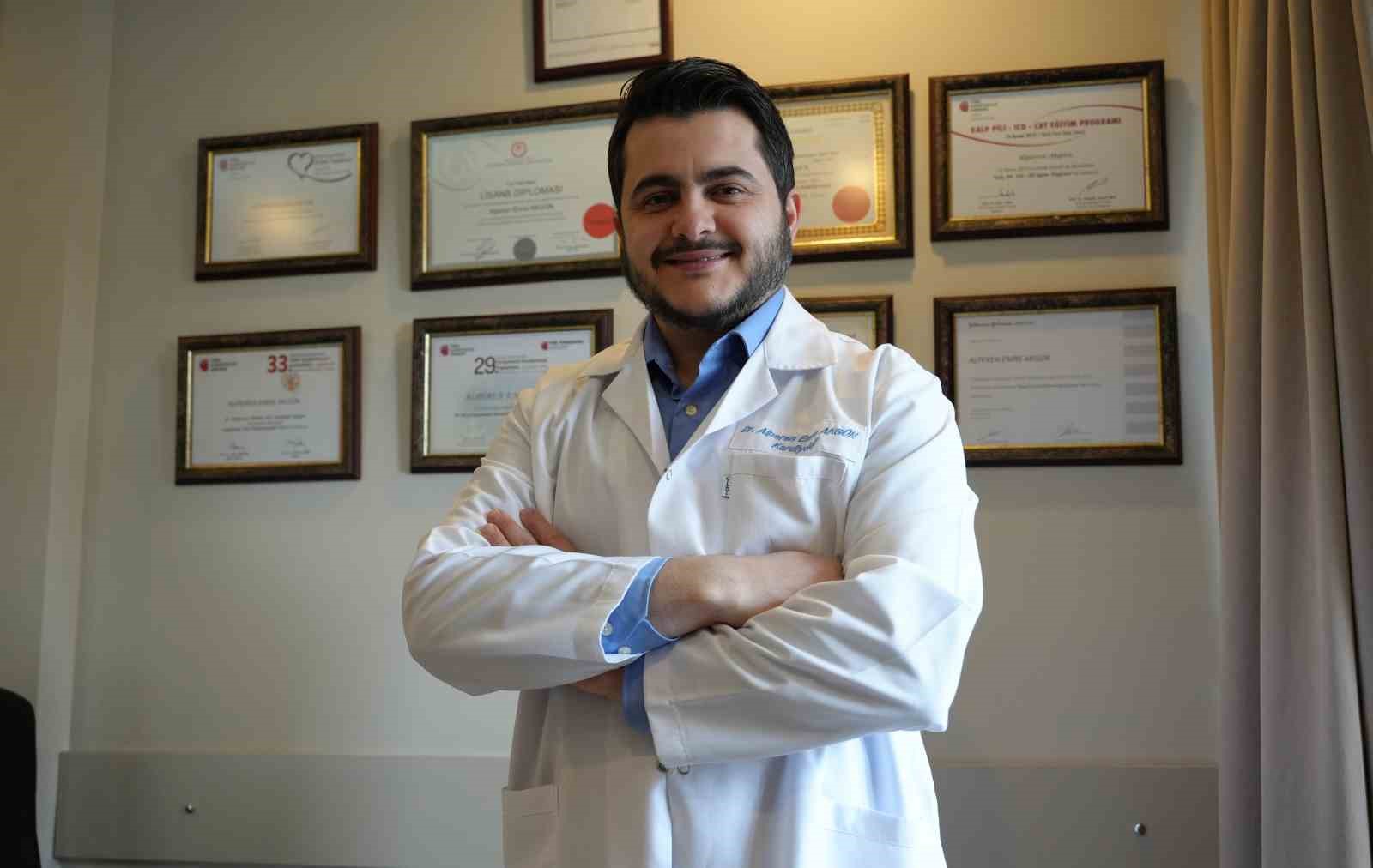 Damar yağlanmasının erken tespiti kalp krizi riskini önlüyor
Damar yağlanmasının erken tespiti kalp krizi riskini önlüyor