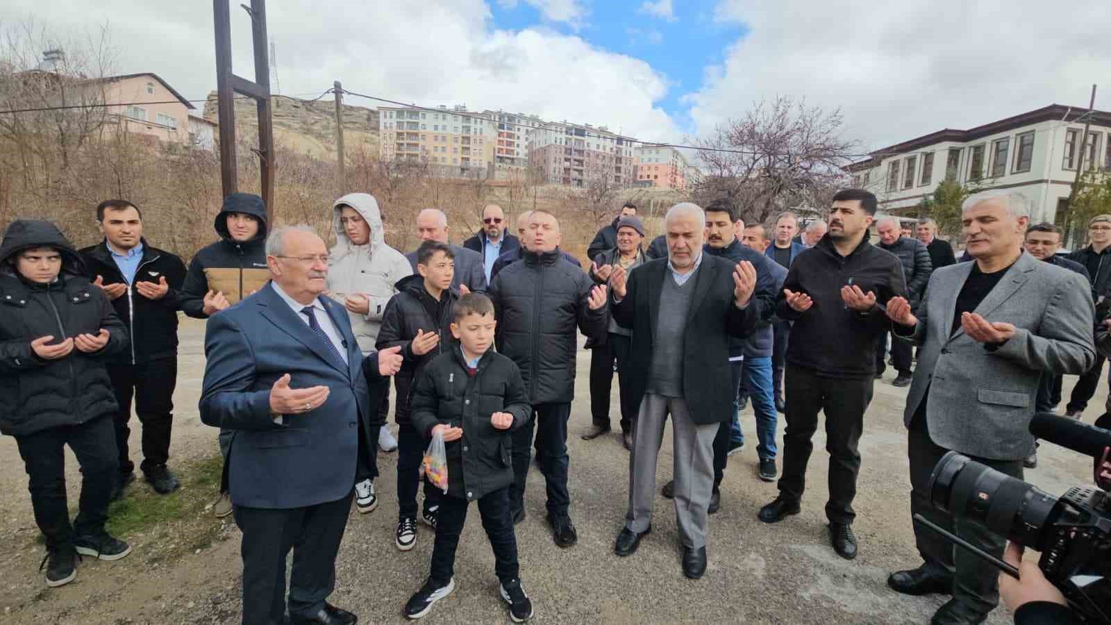 Darende’de yarım asırlık bayramlaşma geleneği
