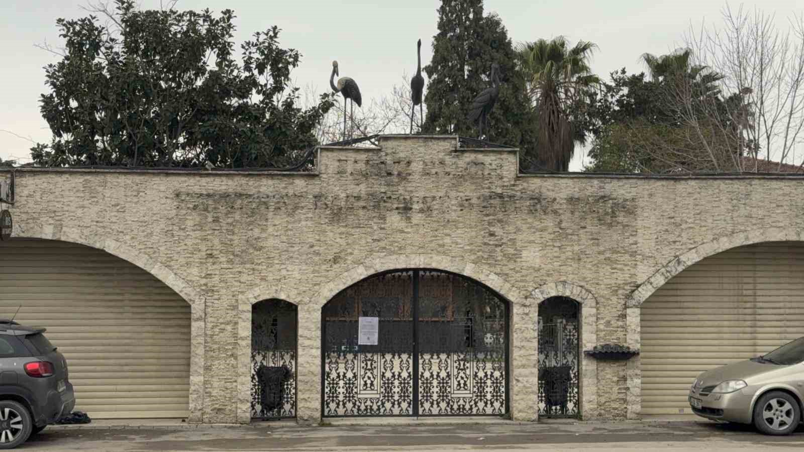 Darıca Hayvanat Bahçesi kapandı, hayvanlar farklı illere nakledildi

