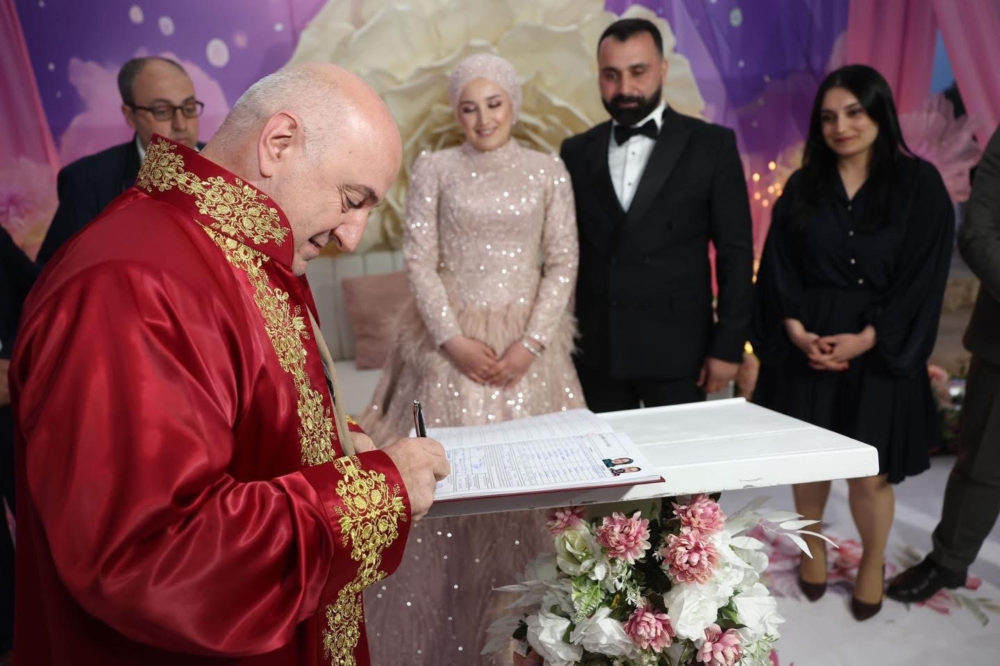 Darıca’da 2025 yılında bin 475 çiftin nikahı kıyıldı
