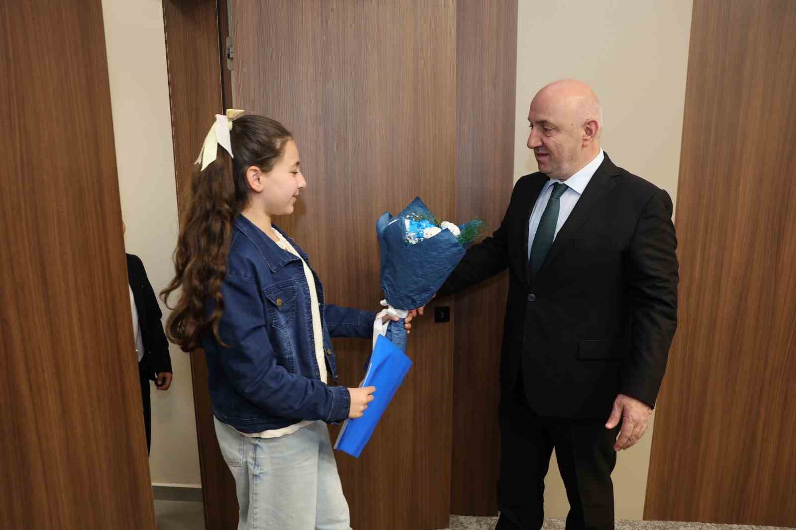 Darıca’da makam koltuğu geleceğin başkanlarına devredildi
