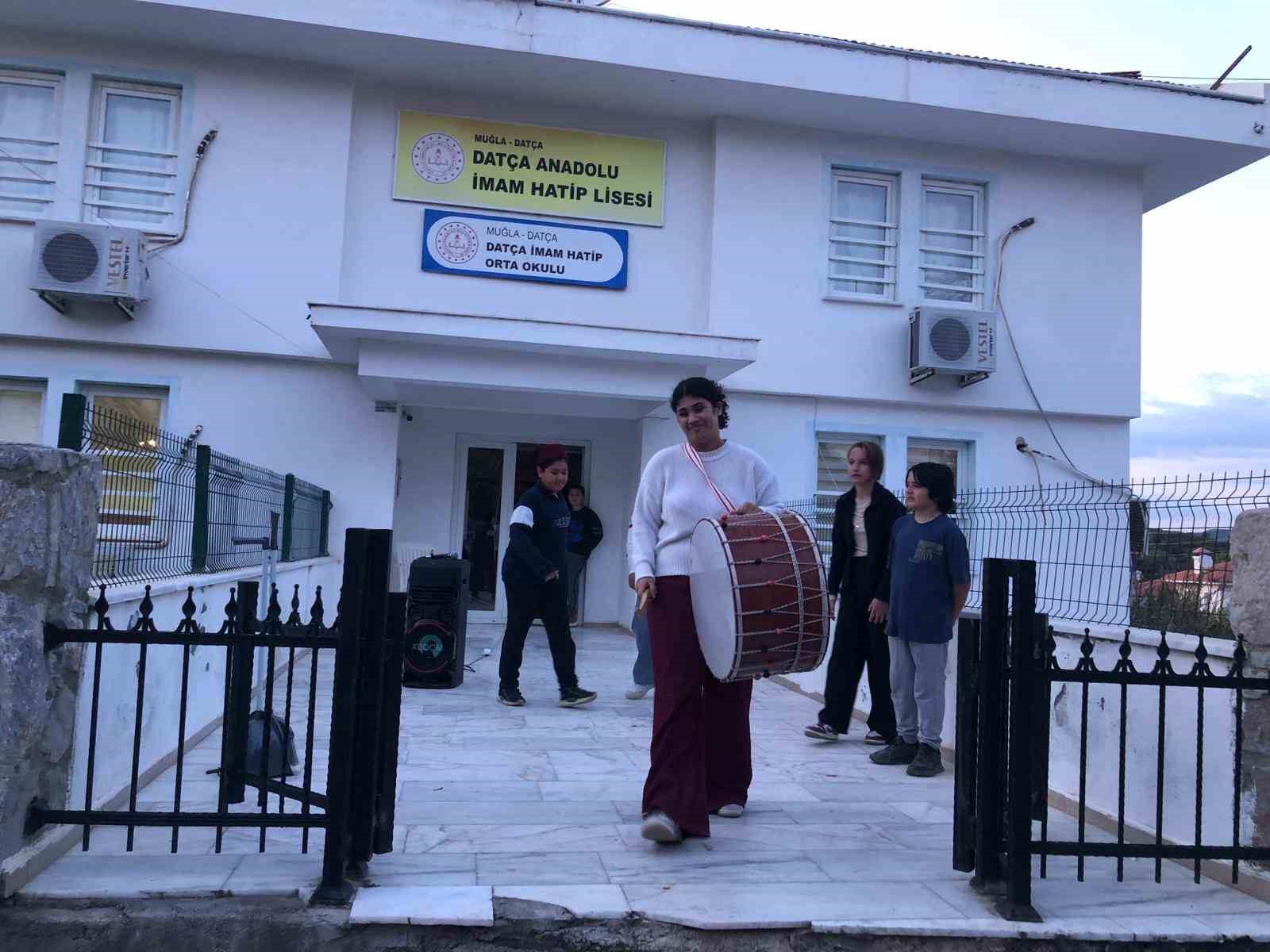 Datça İmam Hatip Lisesi’nden iftar yemeği
