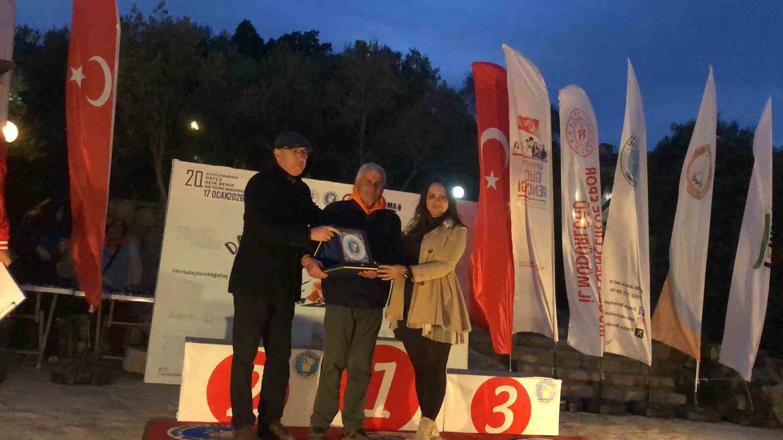 Datça Kış Yüzme Maratonu’nda ödüller sahiplerini buldu
