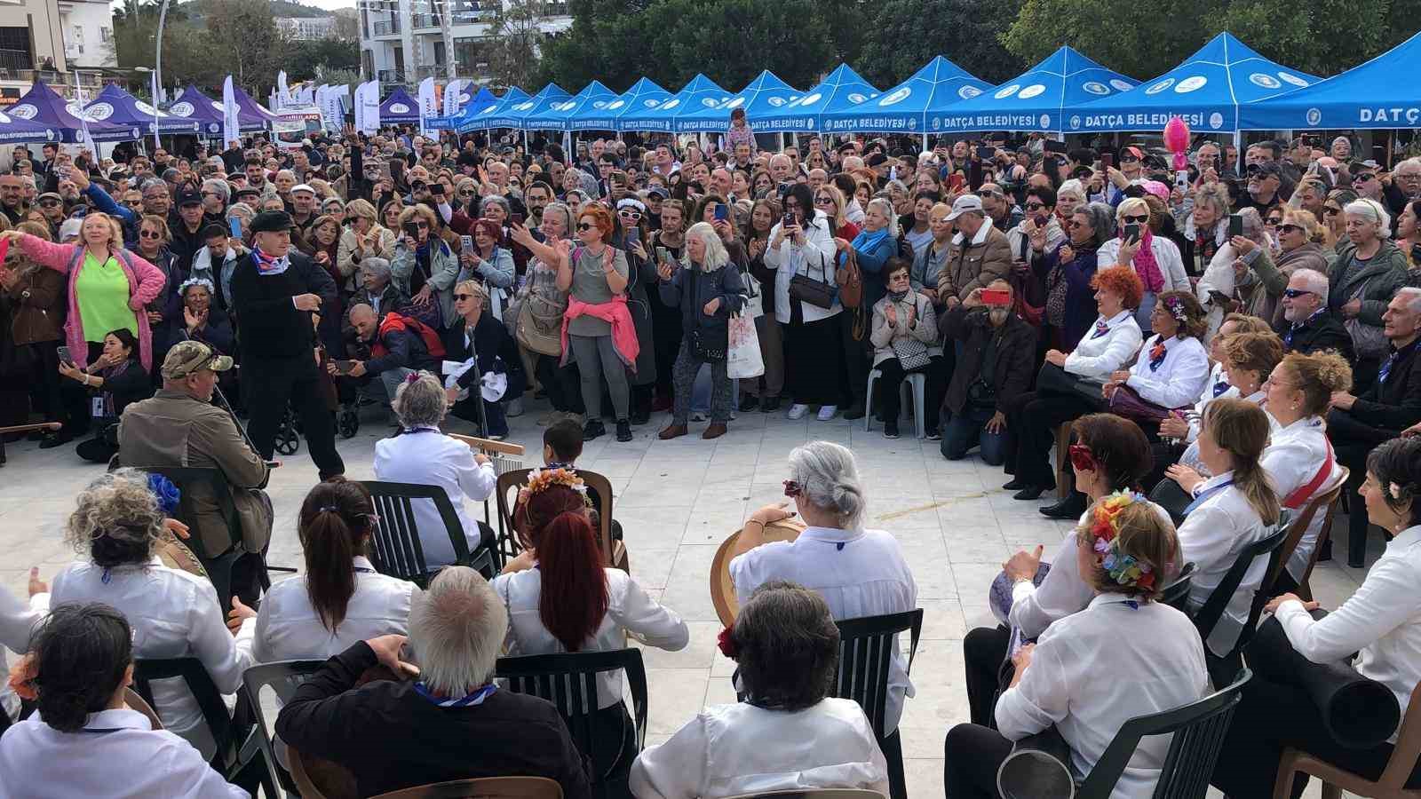 Datça’da 7. Badem Çiçeği Festivali coşkuyla başladı
