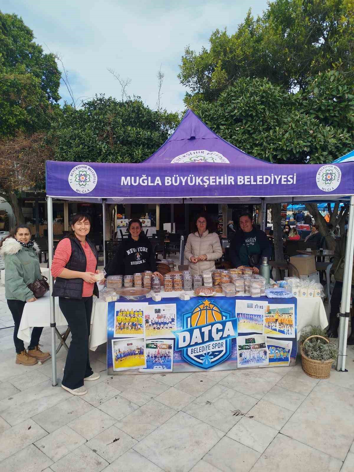 Datça’da 7. Badem Çiçeği Festivali coşkuyla başladı

