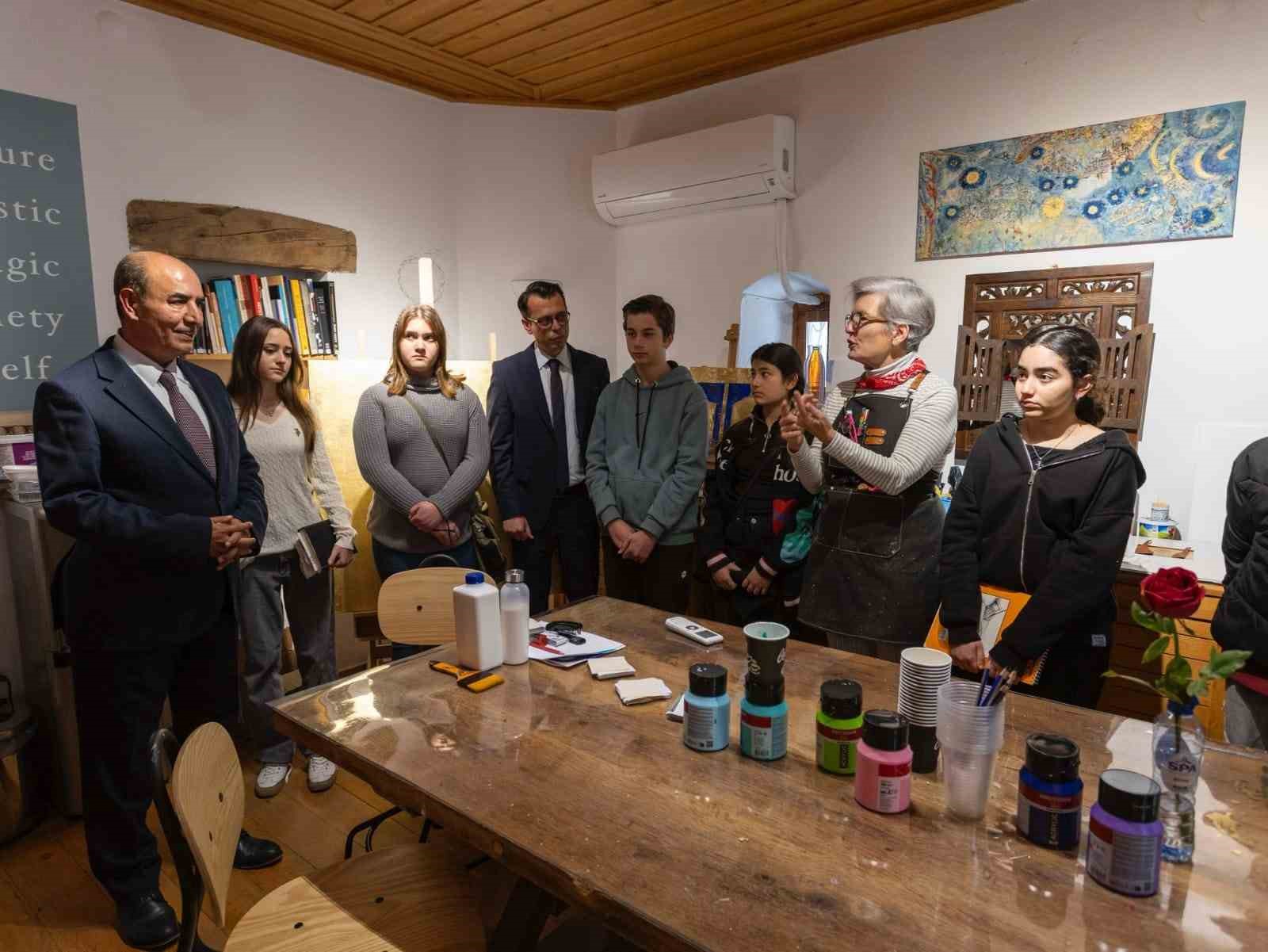 Datça’da öğrenciler sanata doydu
