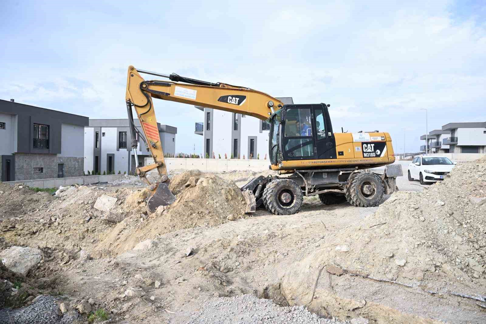 Davutlar Mahallesi’nin altyapısı Aydın Büyükşehir Belediyesi’nin çalışmaları ile güçleniyor
