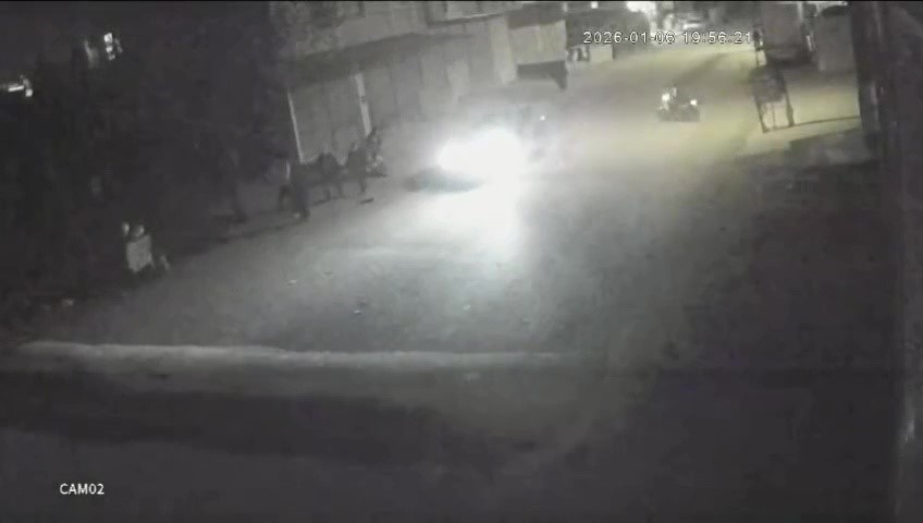 Dayak yiyen yeğenini kurtarmak isteyen kadın darp edildi
Dayak yiyen yeğenini kurtarmak isteyen kadın darp edildi