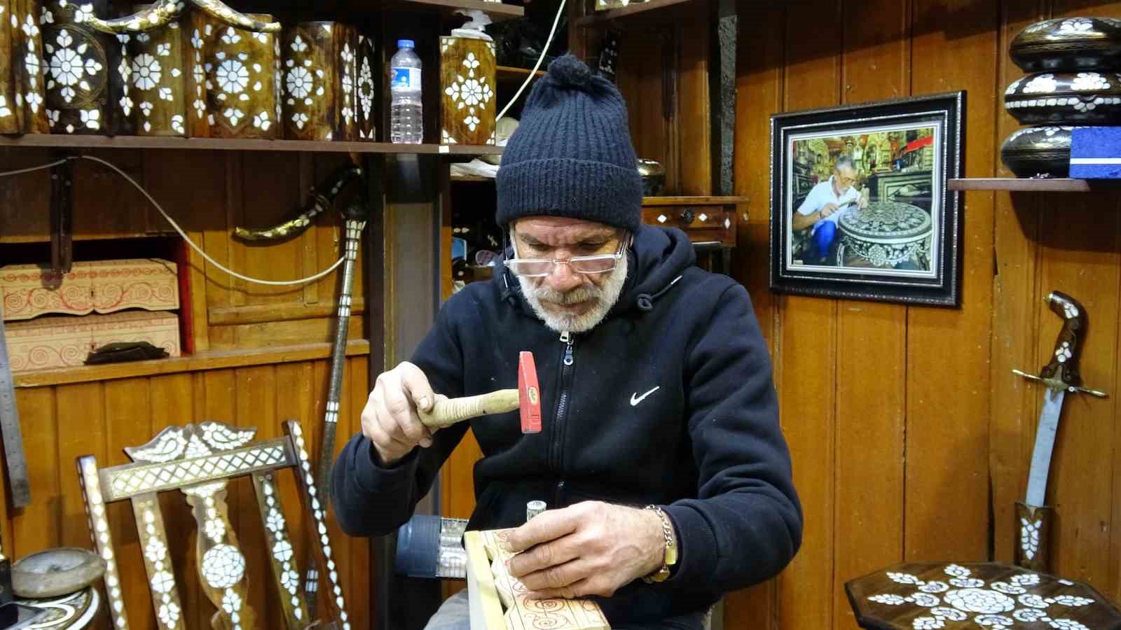 Dayısından öğrendiği padişah mesleğini 44 yıldır sürdürüyor
