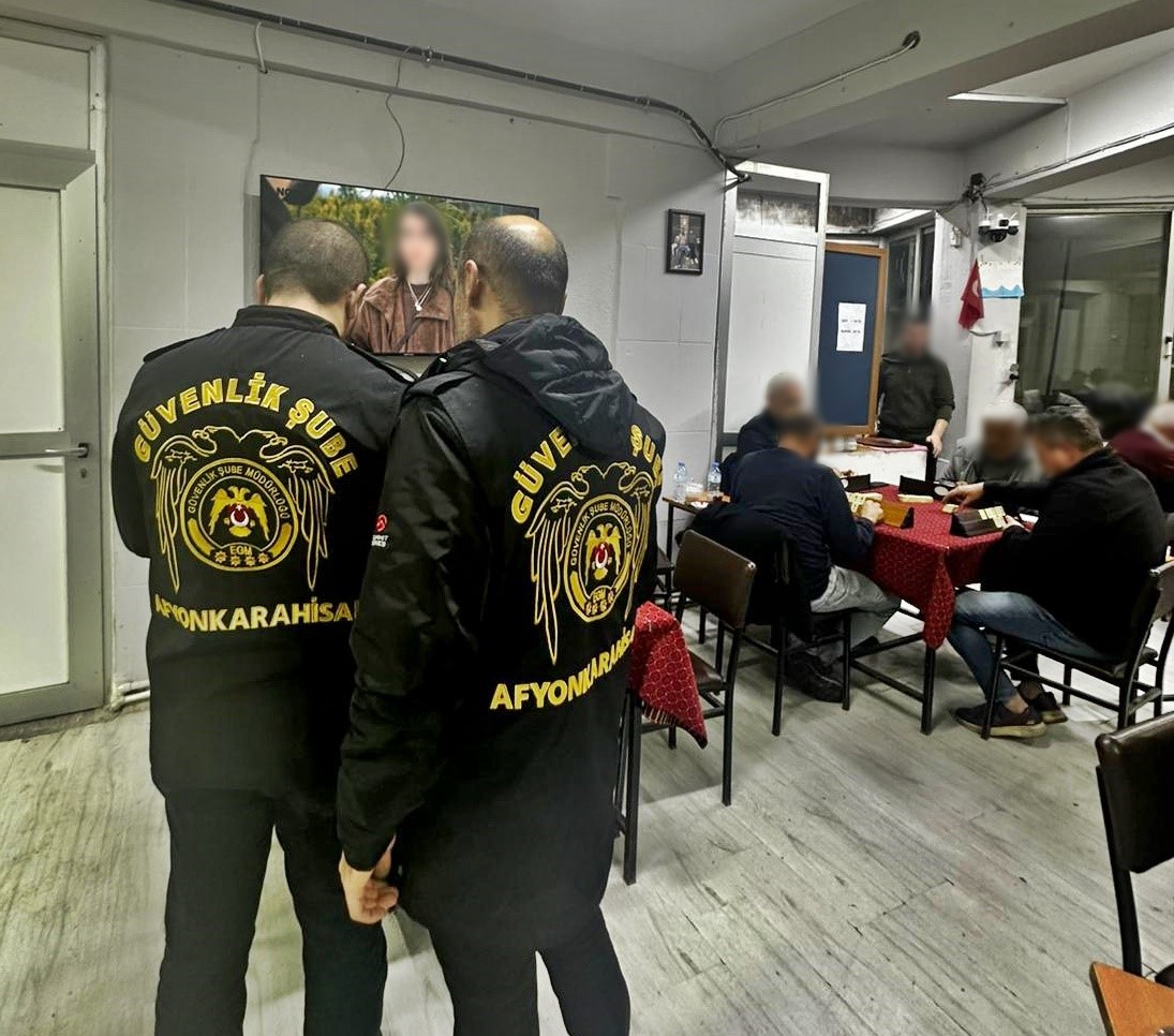 Dazkırı’da kahvehane ve eğlence mekanlarına yönelik denetim
