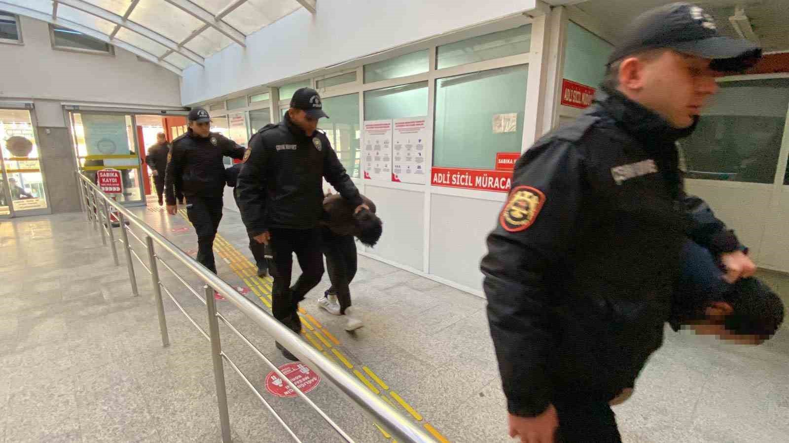 DEAŞ ve El Kaide operasyonunda 11 şüpheli adliyeye sevk edildi
