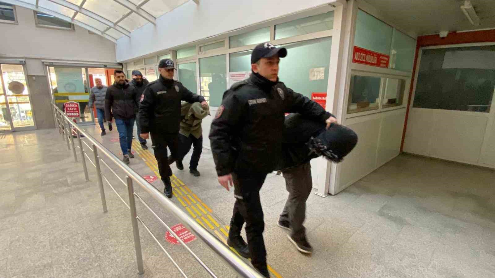 DEAŞ ve El Kaide operasyonunda 11 şüpheli adliyeye sevk edildi
