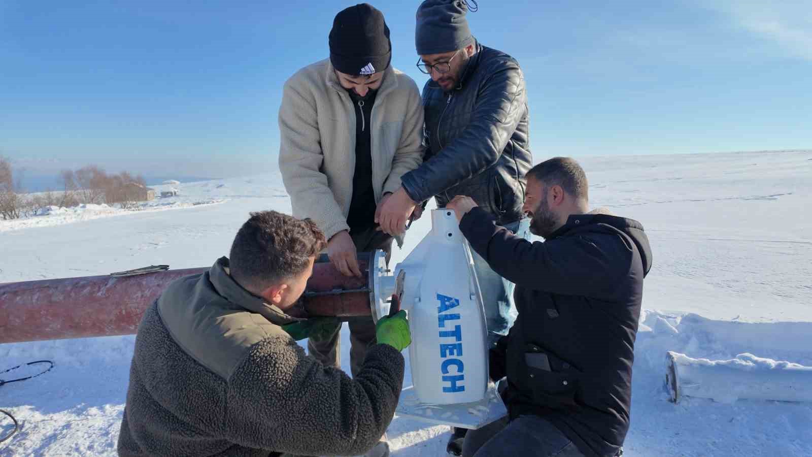 Dededen kalma mesleğini geliştirerek rüzgârgülü imalatı yapıyor
