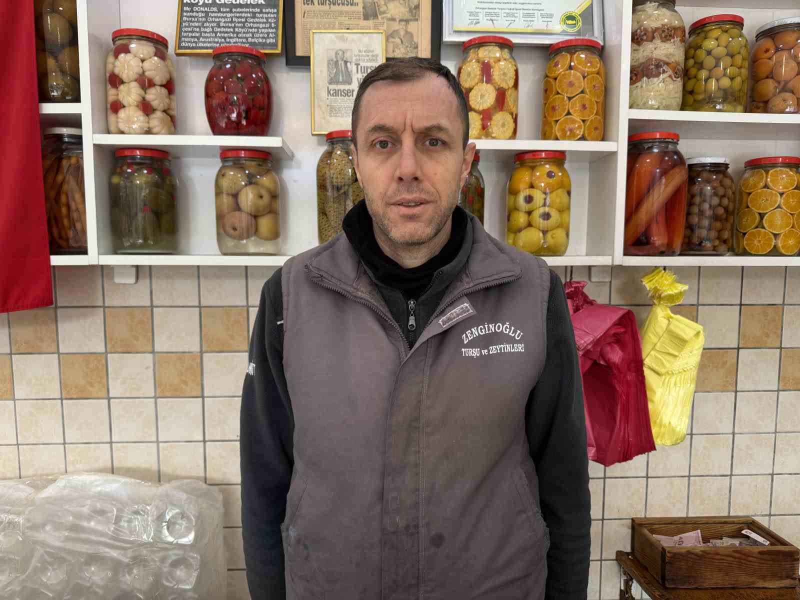 Dededen toruna 40 yıllık lezzete kış ayında ilgi yoğun
Dededen toruna 40 yıllık lezzete kış ayında ilgi yoğun