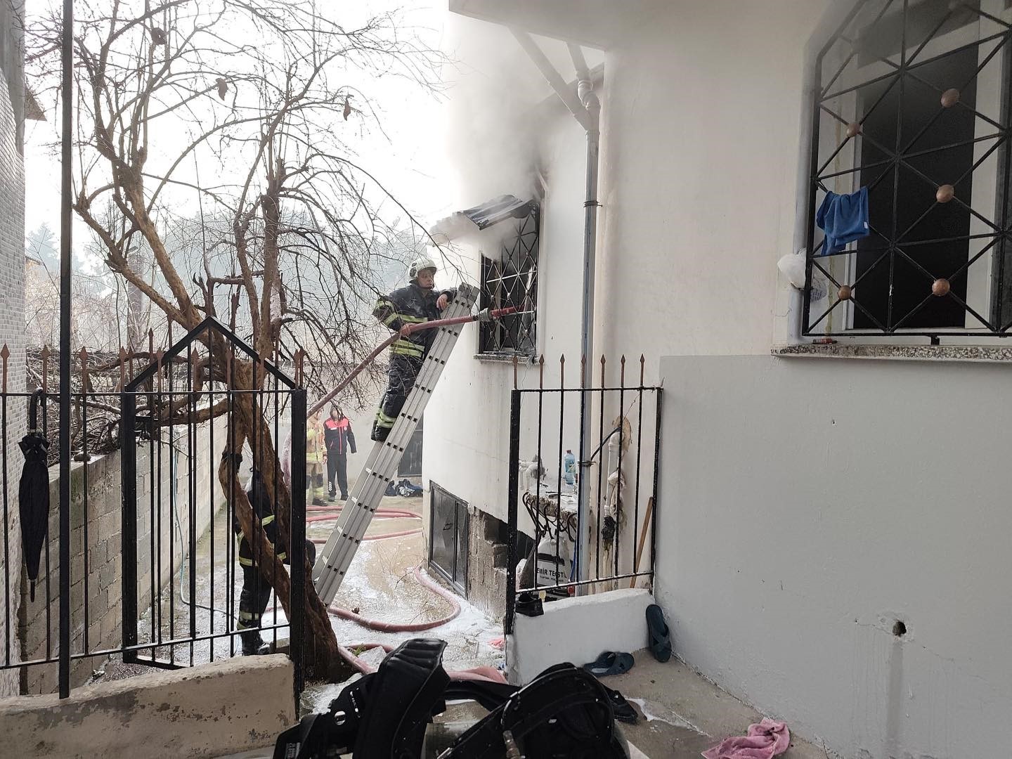 Defne’de ev yangını
