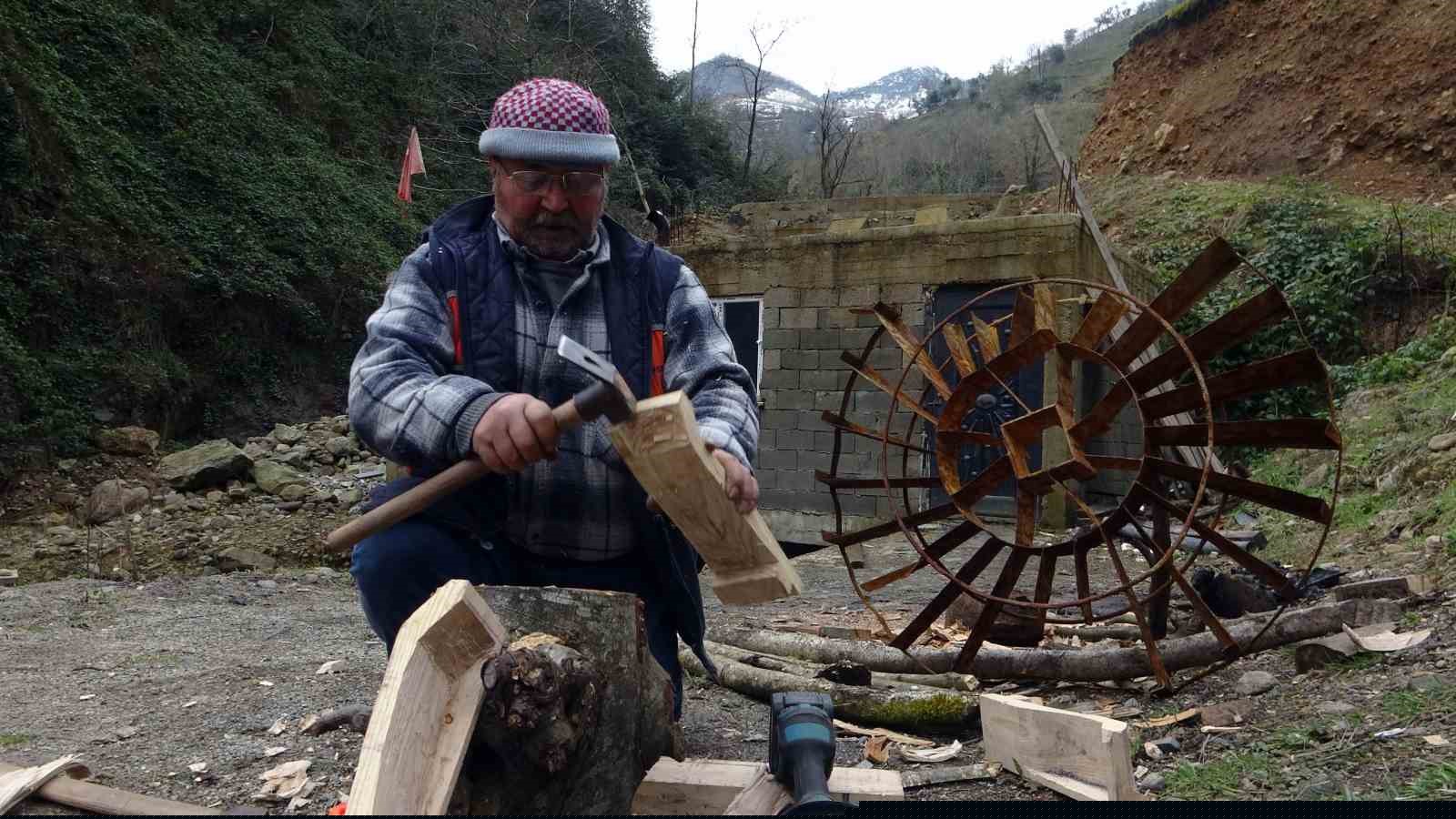 Değirmenlerin dönmesi onun ellerinde
