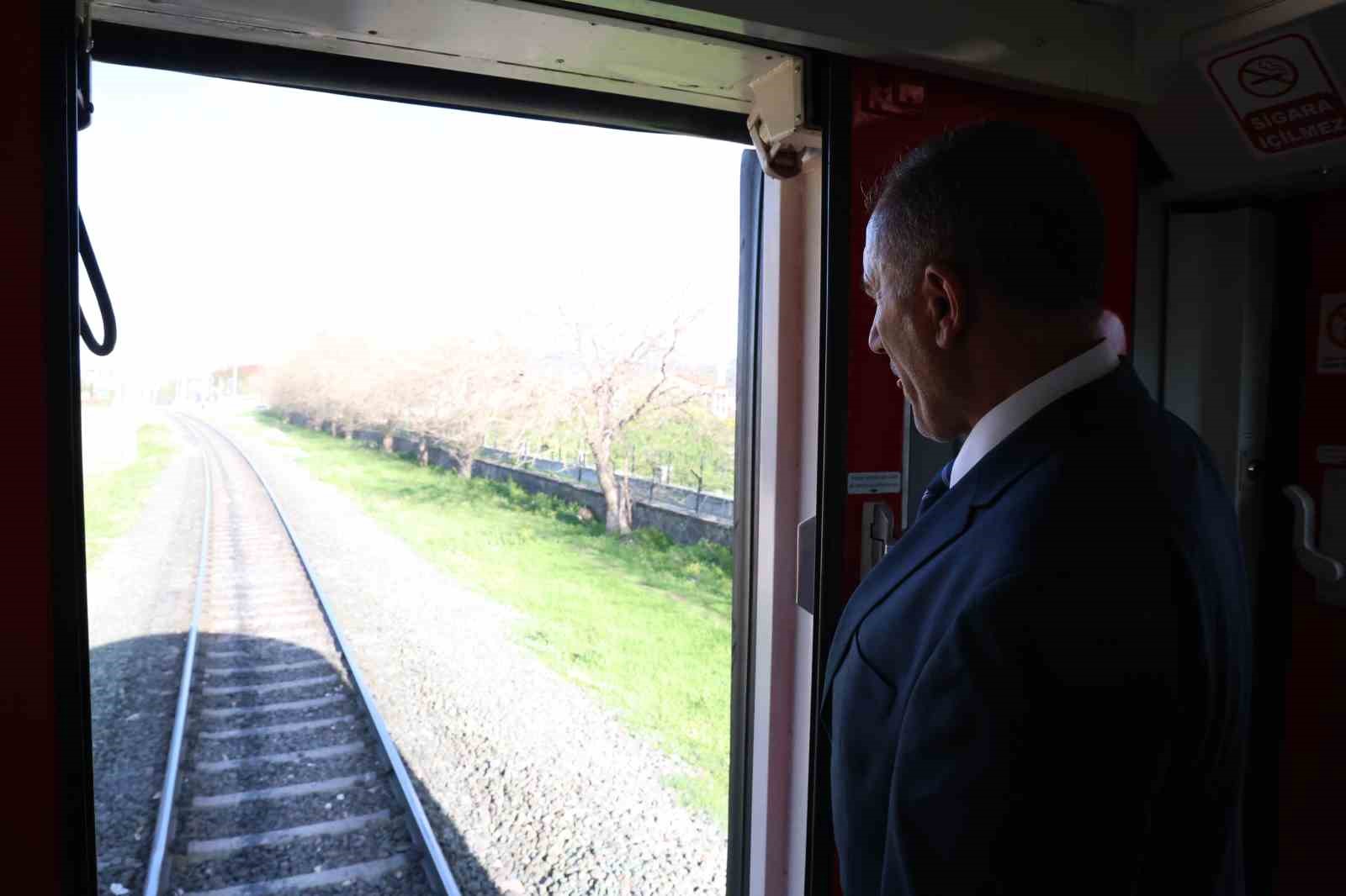 Demir yoluna adanmış 40 yıl: Son seferini yaptı
