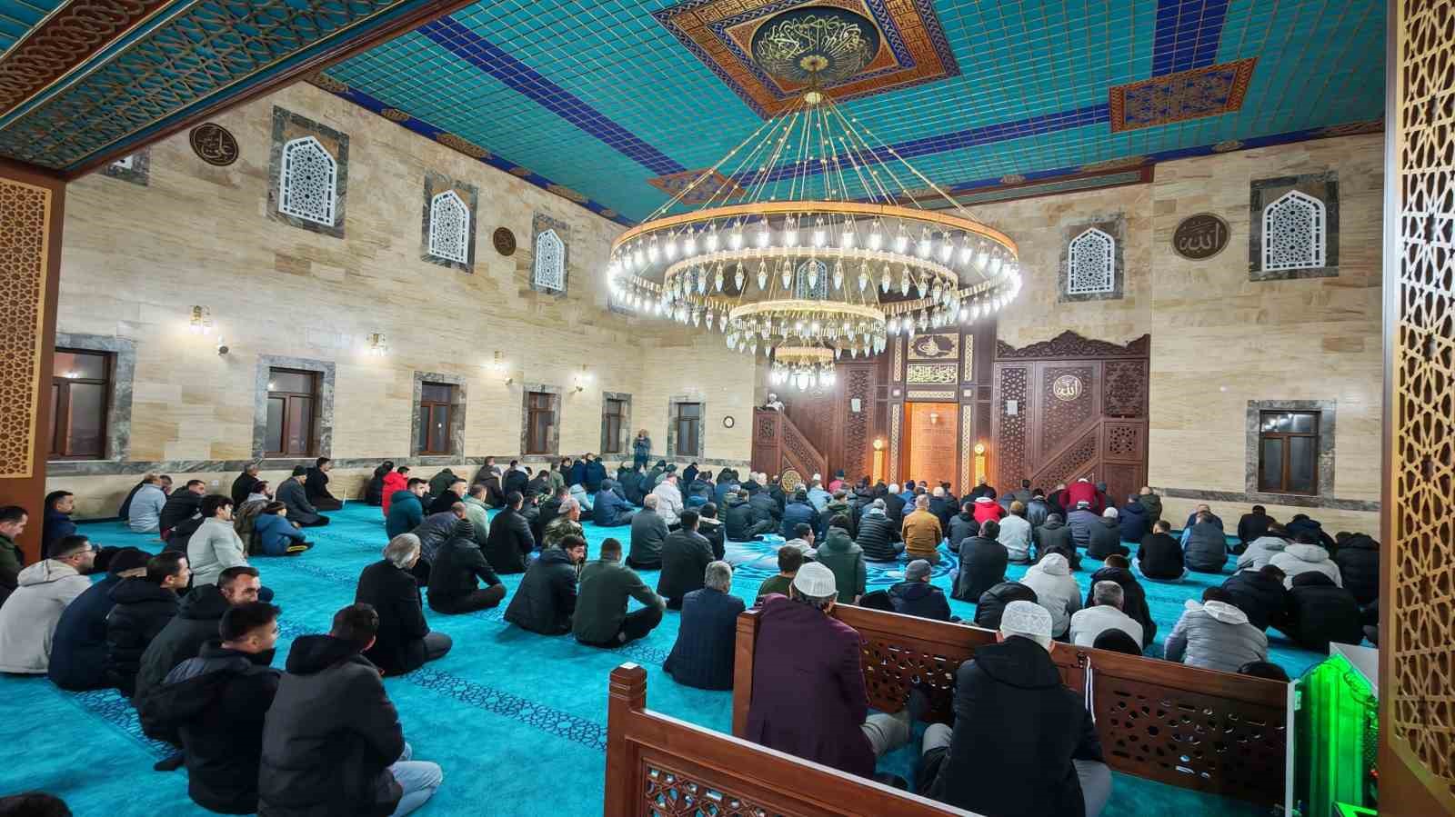 Demirci’de Miraç Kandili dualarla idrak edildi
