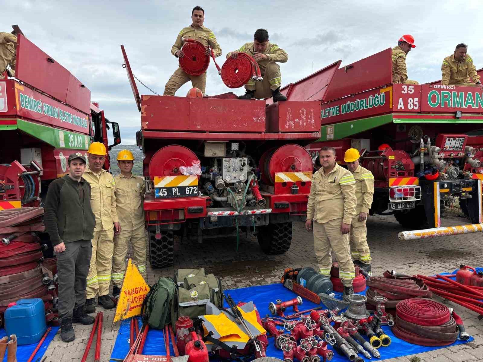 Demirci’de orman yangınlarına karşı uygulamalı eğitim

