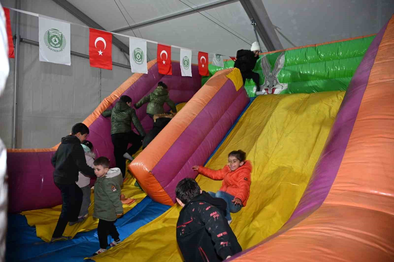 Demirci’de Ramazan, çocukların sevinciyle taçlandı
