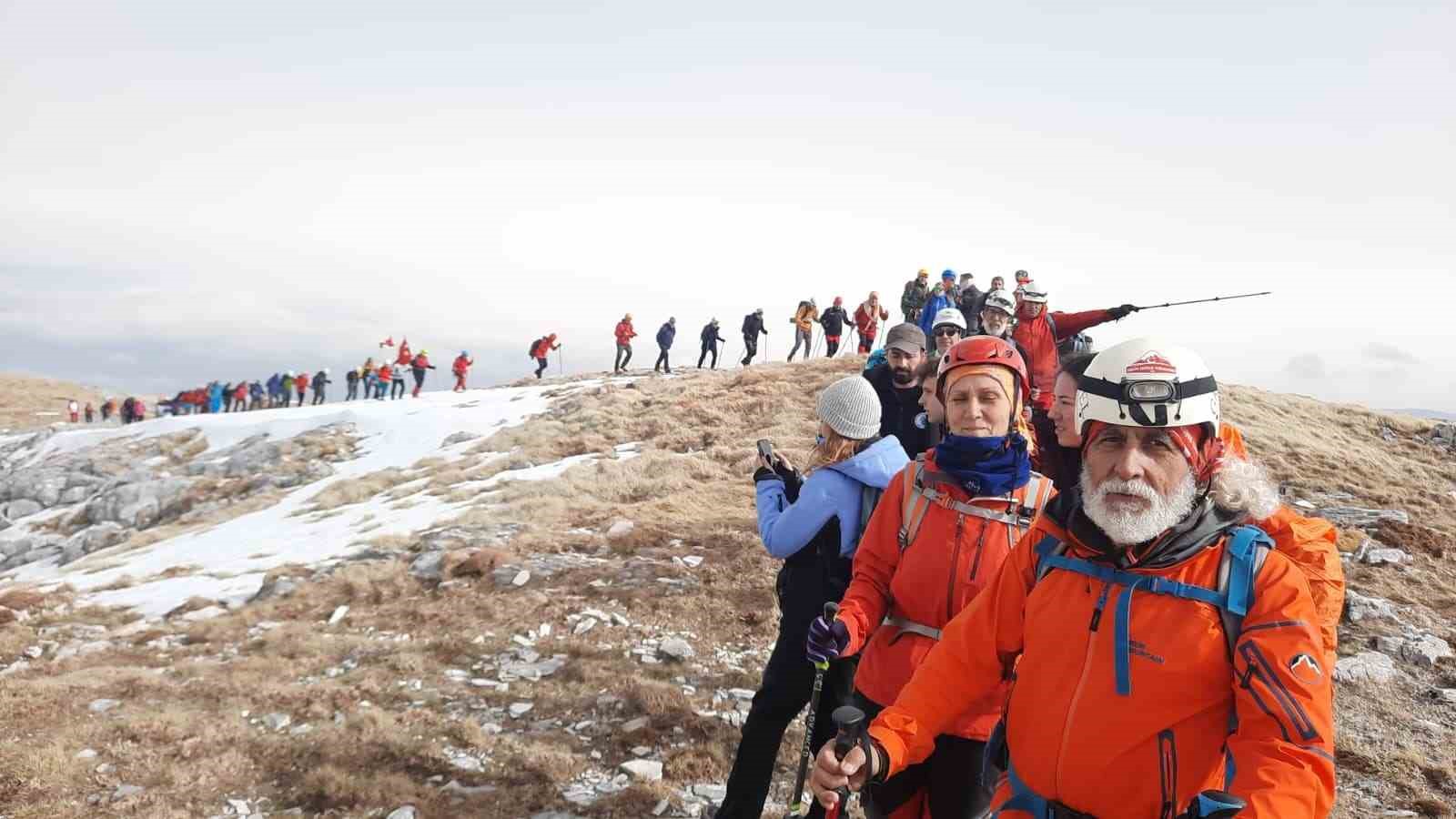 Demircili dağcılar Kaz Dağlarına tırmandı
