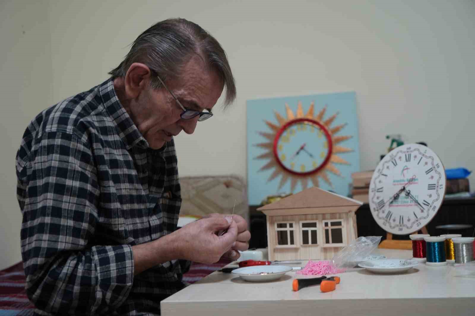 Demirden makete: Pandemide edindiği hobisini huzurevinde 6 yıldır sürdürüyor
