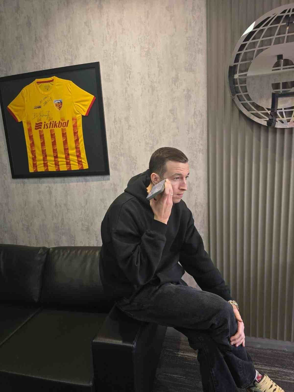 Denis Makarov Kayseri’ye geldi
