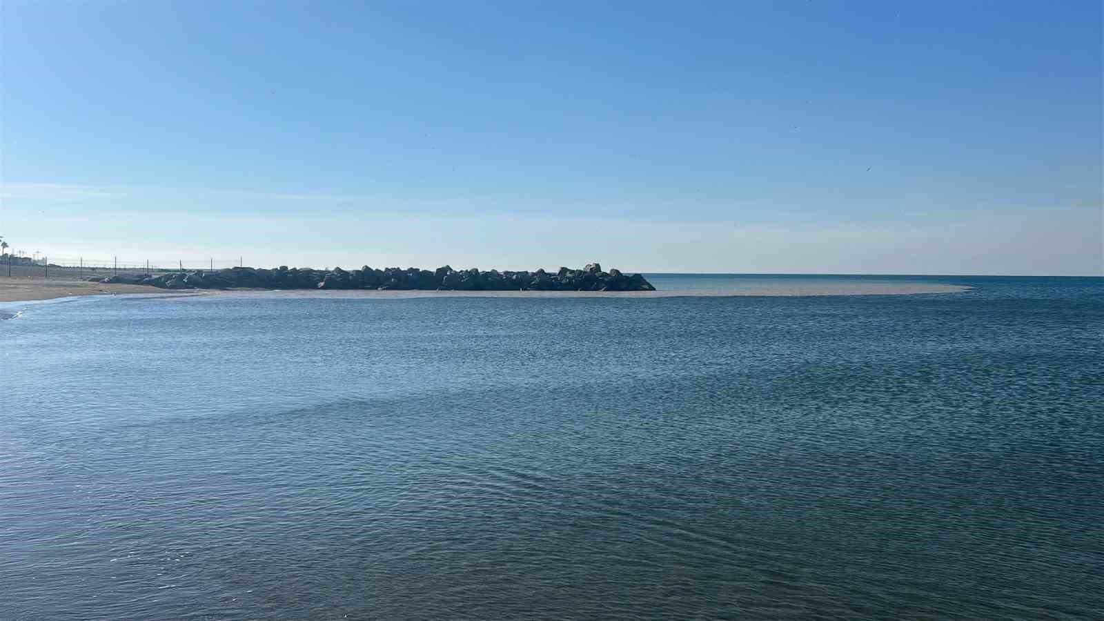 Deniz suyunda yaşanan çekilme vatandaşları tedirgin etti
