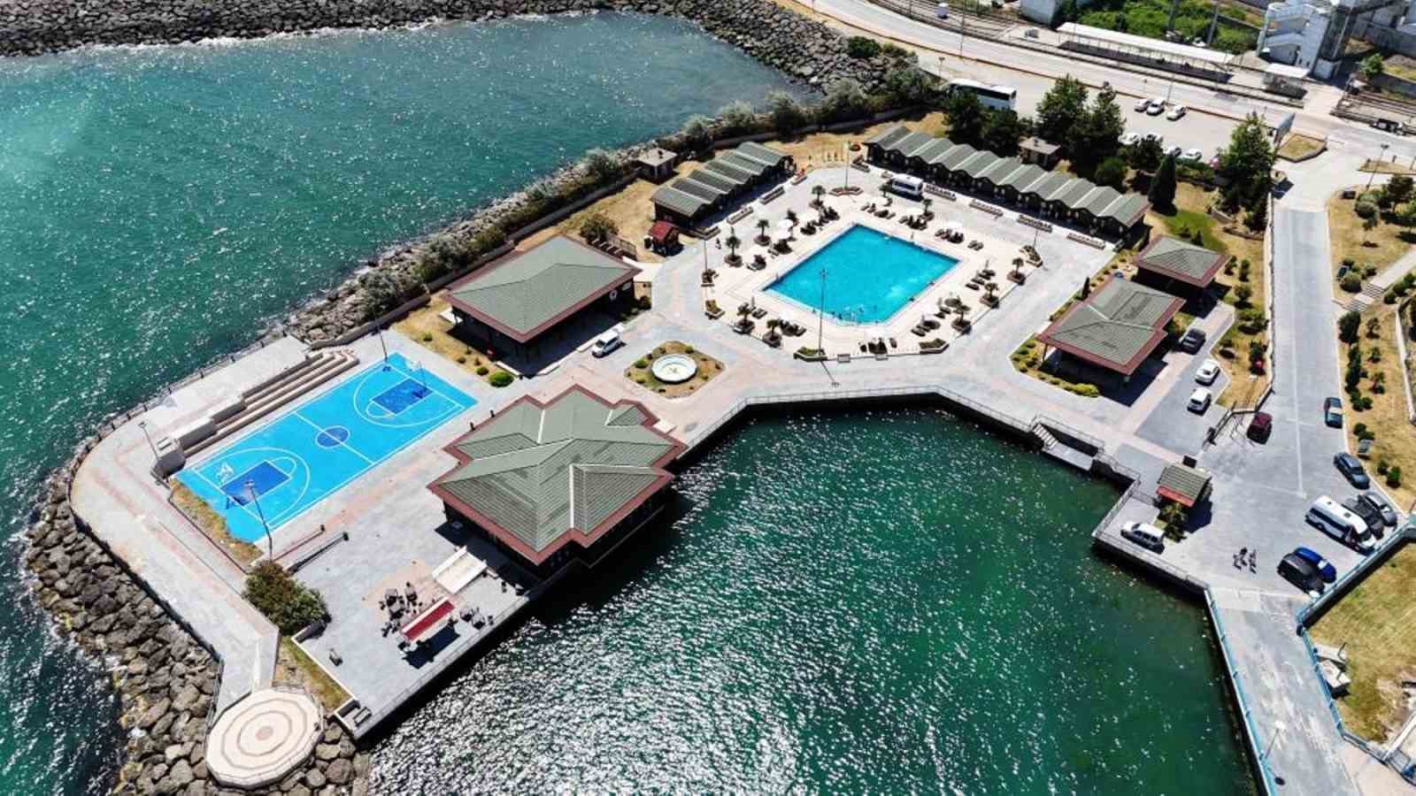 Deniz ve havuz görmeyen engellilere 5 yıldızlı hizmet: 10 binden fazla kişi yararlandı
