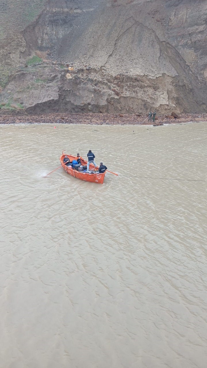 Denizcilik Genel Müdürlüğü: "Happy Aras gemisindeki mürettebatın tamamı gemiden ayrılmıştır"

