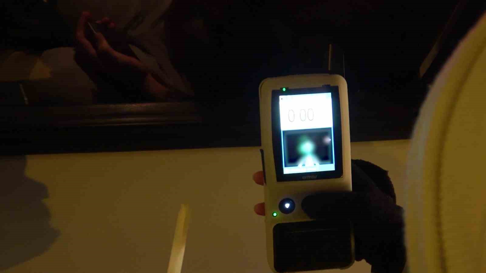 Denizli Emniyet Müdürlüğü yılbaşı gecesi 4 bin şahsı 3 bin aracı kontrol etti
