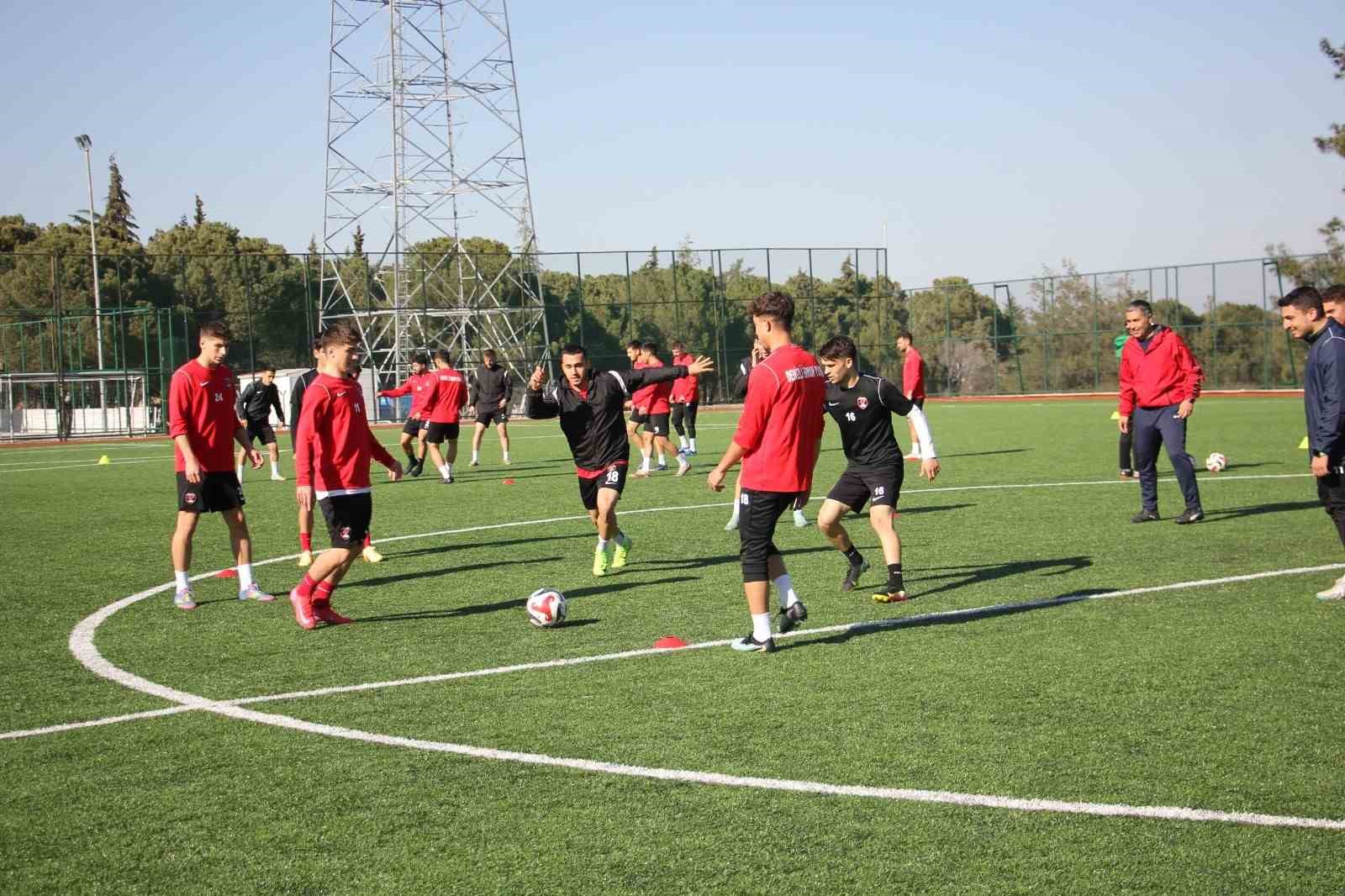 Denizli İdman Yurdu, düşme korkusu yaşayan Söke’yi misafir edecek
