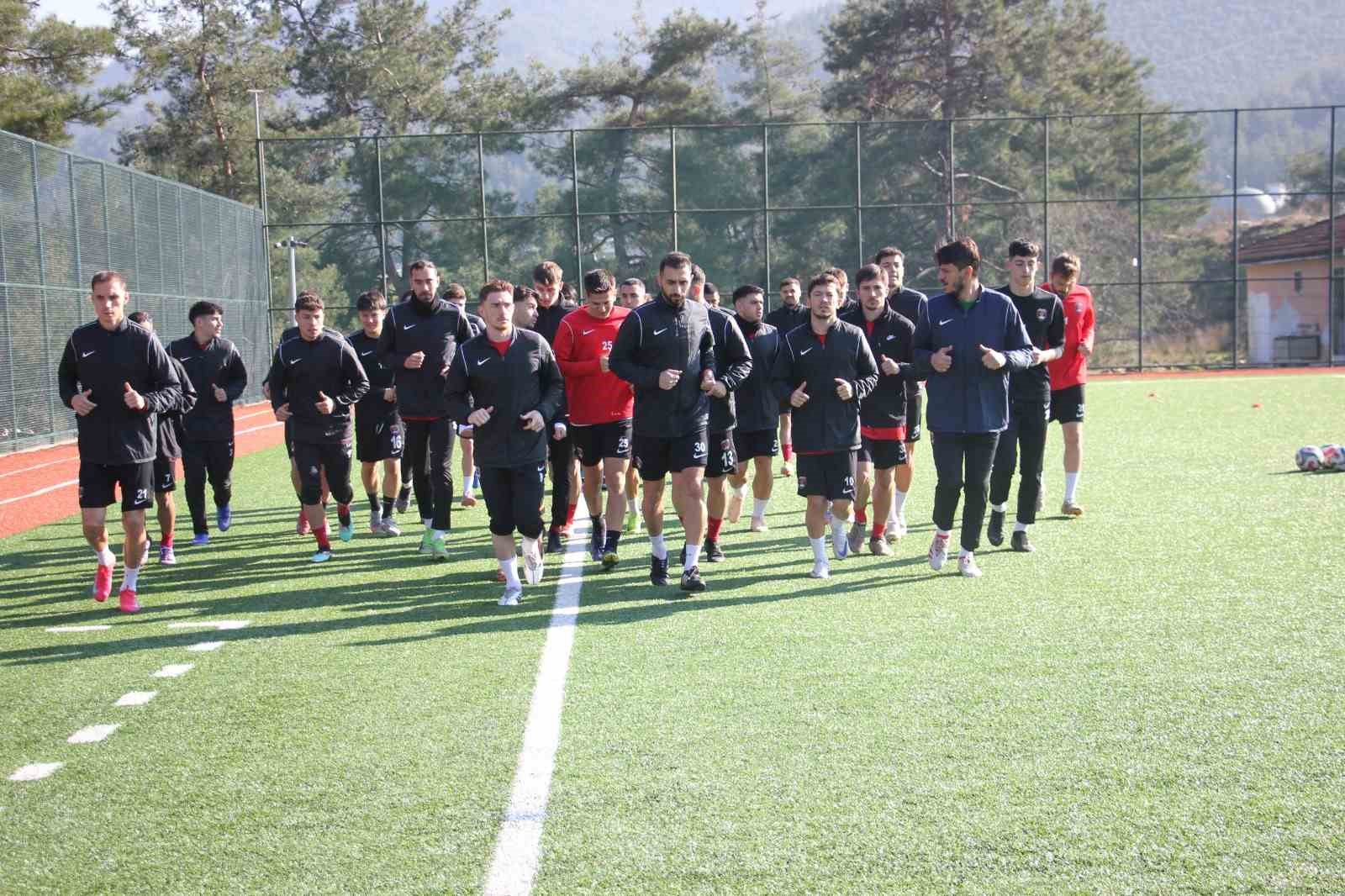 Denizli İdmanyurdu’nda Ayvalıkgücü maçı hazırlıkları devam etti
