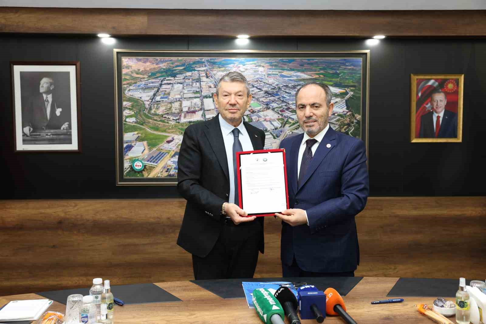 Denizli OSB Vakfından PAÜ İnme Merkezime tomografi cihazı bağışı
